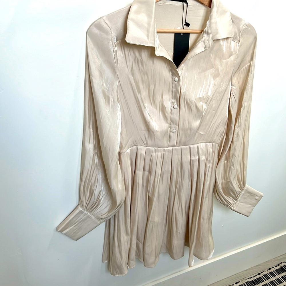 NWT WOMEN’S MINI DRESS